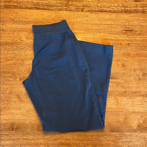 Lands' End Women’s Starfish Mid Rise Straight Leg Pants Evening Blue. Medium - Picture 8 of 11